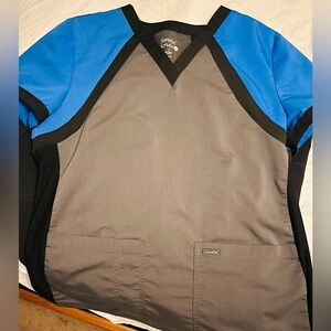 Women’s Sanibel Blue and Gray Scrub Top & Black Dickies Pants L